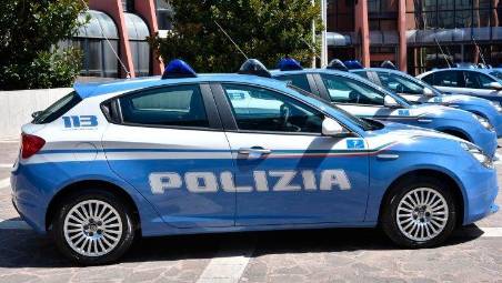 Ravenna, viola il divieto di avvicinarsi alle sorelle: tradito dal braccialetto elettronico