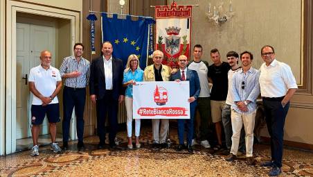 La Pallacanestro 2.015 Forlì lancia “Rete biancorossa”: il basket entra nei negozi del centro
