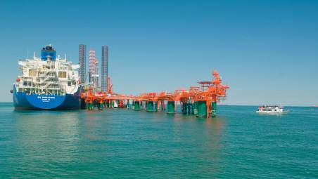 Il rigassificatore al largo di Ravenna