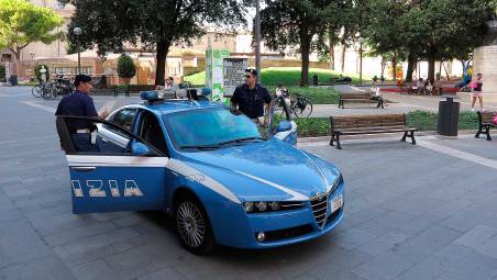 Rimini, spaccio sul lungomare: foglio di via per 3 anni