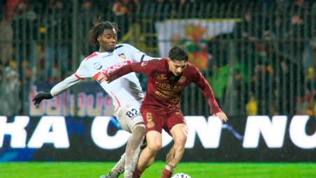 Tommaso Di Marco in azione con la maglia del Ravenna foto MASSIMO FIORENTINI