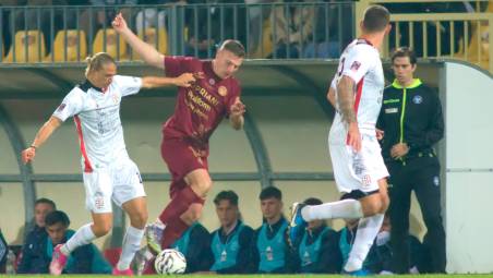 L’attaccante ravennate Pierluca Luciani (foto MASSIMO FIORENTINI)