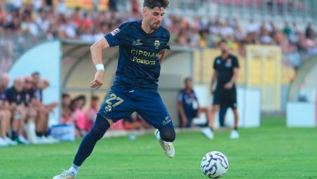 Francesco Corsinelli ha realizzato sabato a Pineto il primo gol con la maglia del Ravenna (Fiorentini)