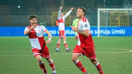 Francesco Conti e Giacomo Parigi esultano con Tomas Lepri sullo sfondo: da domenica si fa sul serio foto morosetti
