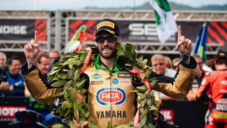 Motociclismo, Manzi, il Mondiale e il grande salto in Superbike