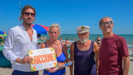 “Ho un appartamento alle Canarie, ma da 63 anni di fila vengo a Riccione”: un premio speciale per Heidi