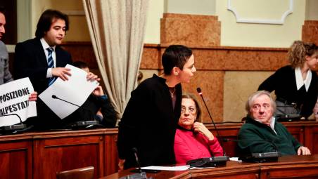 Rebecca Chiarini durante un consiglio comunale (foto mmph)