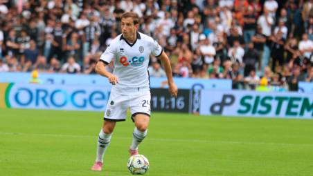 A gennaio il diesse Filippo Fusco cercherà anche un difensore centrale mancino da mettere alle spalle di Massimiliano Mangraviti