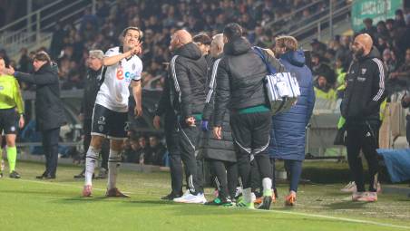 Un acceso confronto tra Davide Possanzini e Massimiliano Mangraviti (foto Zanott)