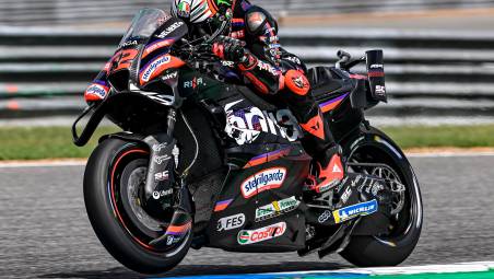 MotoGp, un super Bezzecchi domina il Gp di Thailandia