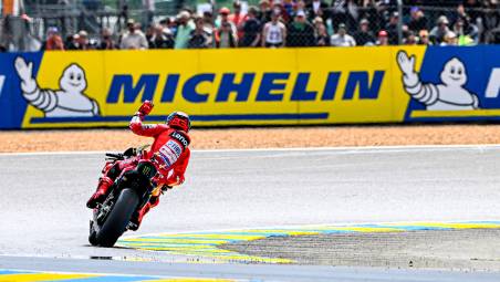 MotoGp: la Sprint a Marc Marquez, doppio podio Gresini Racing, Bastianini e Bezzecchi nelle retrovie