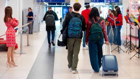 Passeggeri all’aeroporto Fellini di Rimini