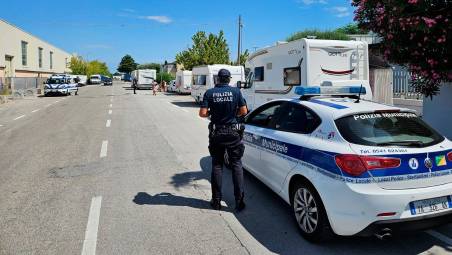 Santarcangelo, allontanata una carovana nomade