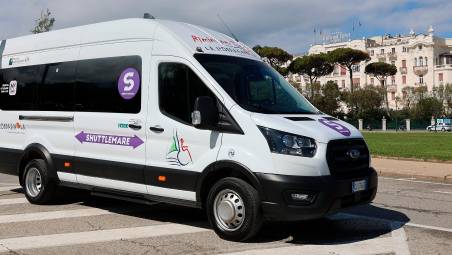 Rimini, Shuttlemare: oltre 1.100 passeggeri nei primi sette giorni di servizio del 2025