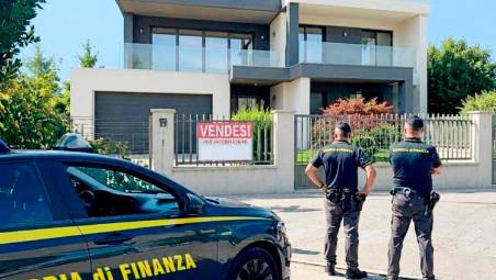 Forlì, il finto agente immobiliare incassava gli acconti per affari mai conclusi ed era pure un evasore totale
