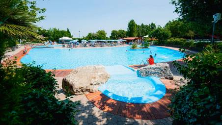 San Marino. Sta bene il bimbo di 4 anni che ha rischiato di annegare in piscina: è fuori pericolo