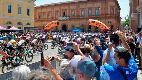 Cervia, Giro d’Italia e Sposalizio del mare nella stessa giornata: il prefetto chiede massima comunicazione ai cittadini sui limiti alla mobilità