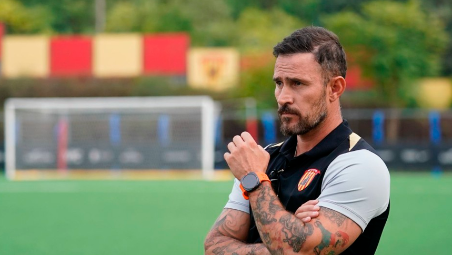 L’allenatore del Benevento Antonio Floro Flores (foto Benevento Calcio)