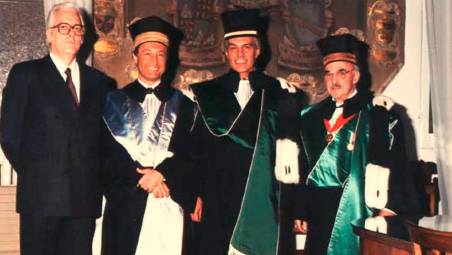 Al centro da sinistra Fabio Roversi Monaco e Raul Gardini durante la cerimonia per il conferimento della laurea honoris causa nel 1987