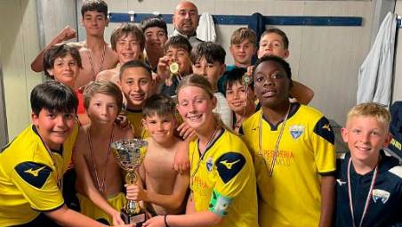 Calcio, ”se sei bravo a scuola ed educato in campo, non paghi la quota”: il Cervia United lancia 10 borse di merito per studio e sport