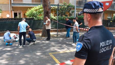 Antonia Conti, 55 anni, è stata uccisa ieri mattina da un probabile pirata della strada mentre camminava lungo viale Settembrini. La strada è stata chiusa dalla polizia locale