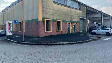 La sede di via delle Pesche a Cesena che Gruber Logistics ha venduto