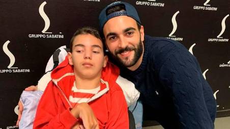 Michele con Marco Mengoni, il suo cantante preferito