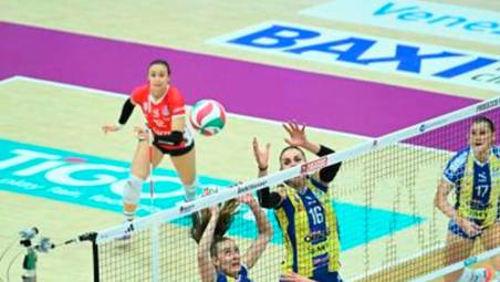 Un muro a due delle marignanesi Sarah Straube e Sara Caruso foto legavolleyfemminile.IT