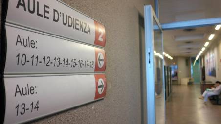I corridoi del tribunale di Ravenna