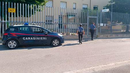 Forlì, una serra per la produzione e spaccio di marijuana: 47enne arrestato