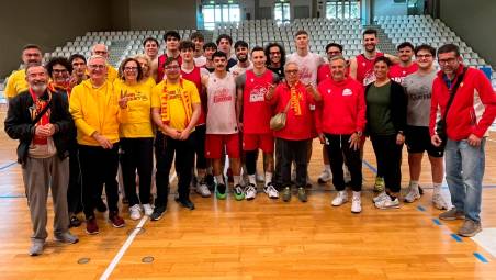 I Leoni Bizantini hanno fatto visita alla squadra per ribadire il loro appoggio
