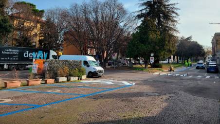 Faenza, 60 posti auto nell’area di viale delle Ceramiche