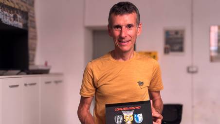 Dopo 50 anni Cesena-Magdeburgo si giocherà con il vecchio Subbuteo: Pierpaolo Monti ha “creato” le squadre (VIDEO)