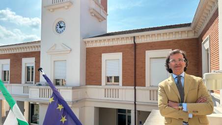 Il sindaco Gianluca Ugolini