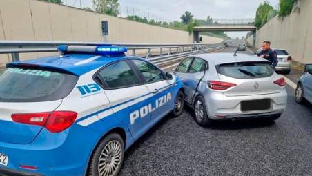 Forlì, folle fuga con la merce rubata e sperona un’auto della Polizia: condannato ladro di appena 20 anni