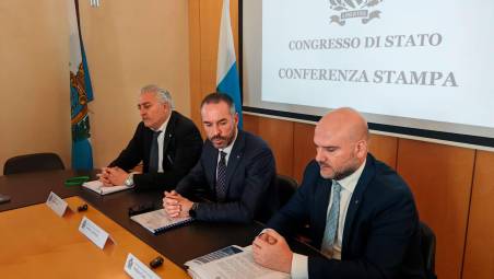 Un momento della conferenza stampa che si è tenuta ieri