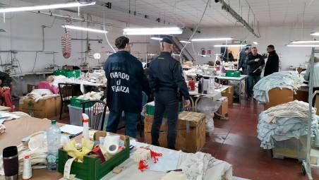 Lugo, sequestri per un milione di euro all’imprenditrice cinese specialista in evasione fiscale