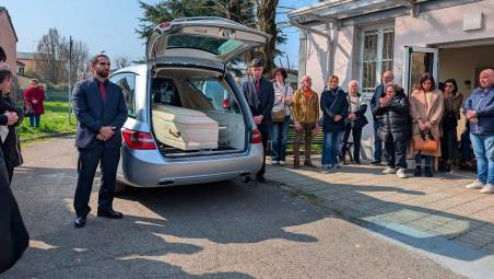 I funerali celebrati ieri mattina