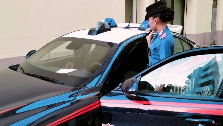 Cesenatico, deve scontare quasi 4 anni e mezzo di carcere per rapine e lesioni: 26enne arrestata