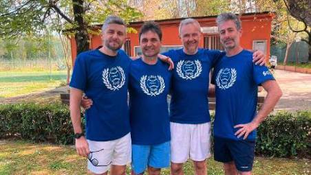 Il Forum Over 45: Fabrizio Mariani, Massimiliano Antonini, Alessandro Maccaferri (capitano) e Maurizio Perpignani