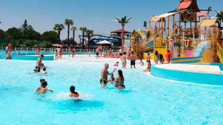 Una piscina di Mirabeach