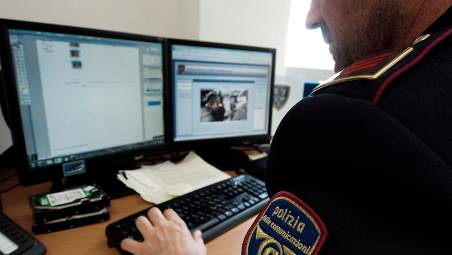 L’inchiesta è condotta dalla polizia postale