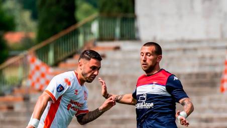 Luca Carnesecchi con la maglia del Tropical Coriano contro la Pistoiese