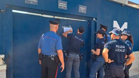 Cesenatico, chiuso per 20 giorni il Molo 95 dopo l’aggressione a un poliziotto
