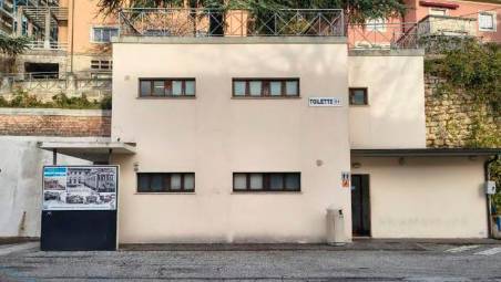 L’edificio in cui Rete ha fatto il sopralluogo