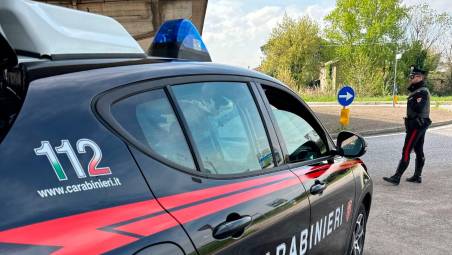 Lugo, colpisce al volto un senzatetto che dorme nel sacco a pelo: 50enne arrestato