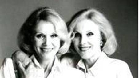 Addio alle gemelle Kessler: nel 2012 ricevettero il “Guidarello” a Ravenna