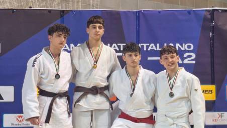 Judo Cadetti, Niola campione italiano