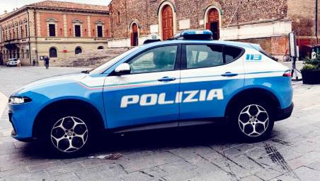 Faenza, armi da taglio sull’auto: 2 denunciati