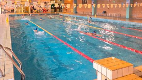 Rimini, nuove speranze per salvare la vecchia piscina comunale